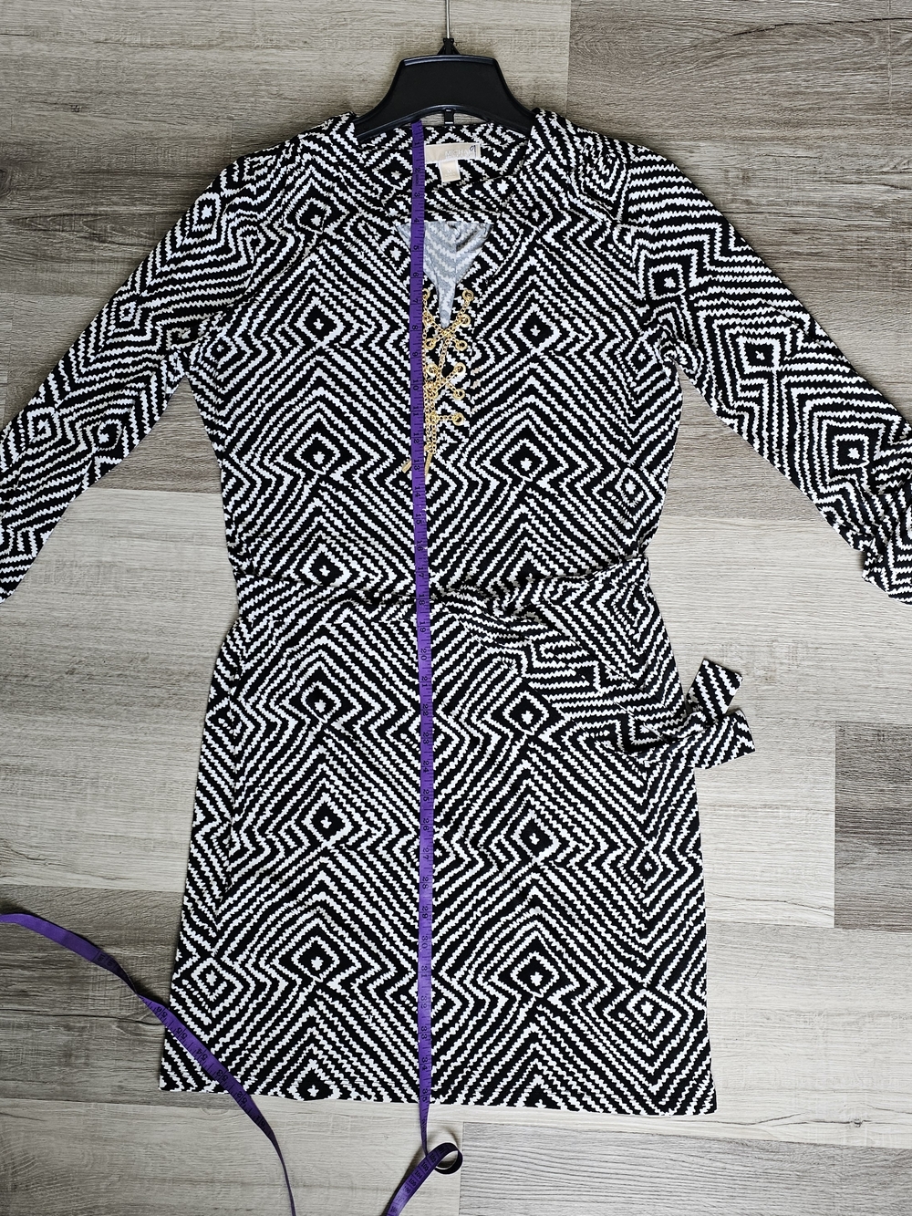 MICHAEL Michael Kors Black and White Geometric Lace-Up Long Sleeve Dress - Picture 6 of 16